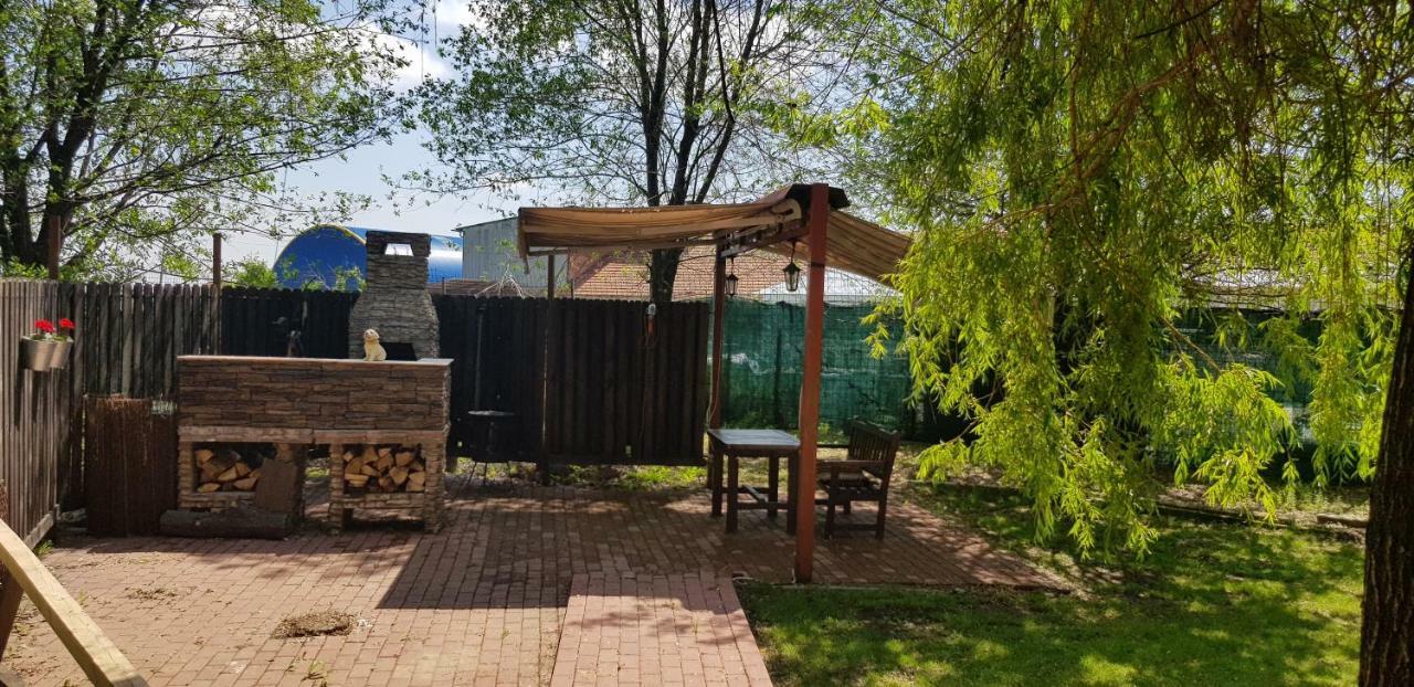 Casa Arcadia 1 Piscina,Jacuzzi, Sauna Buzau Exterior foto